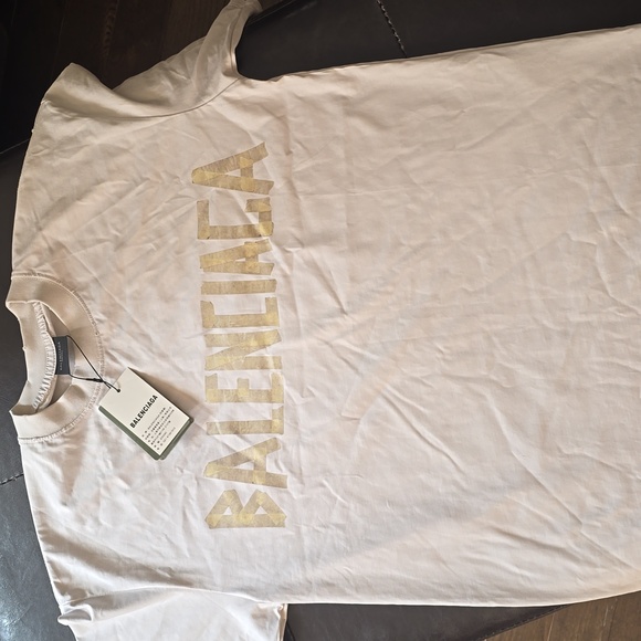 Unisex Balenciaga Cream Tee with Gold Lettering - Picture 1 of 3